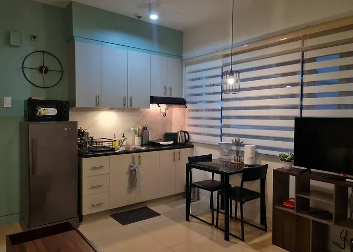 Cute Unit W/ Big Windows - B Morgan T1 * Manila