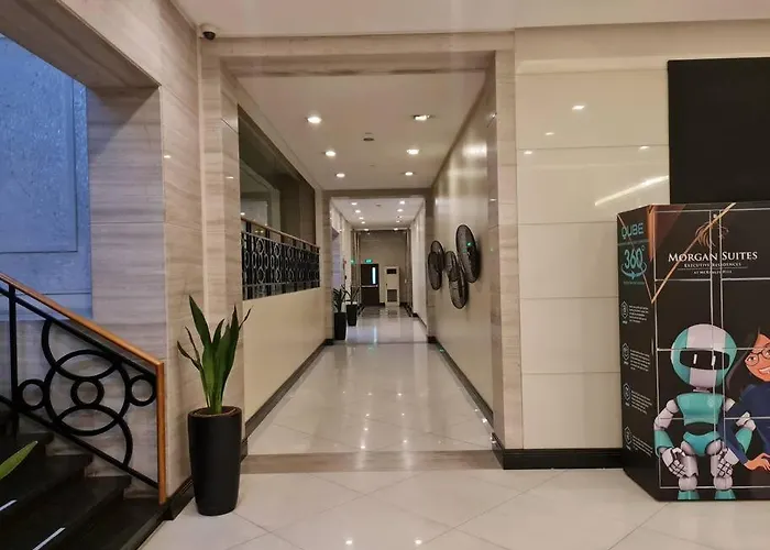 Apartment Cute Unit W/ Big Windows - B Morgan T1 Manila